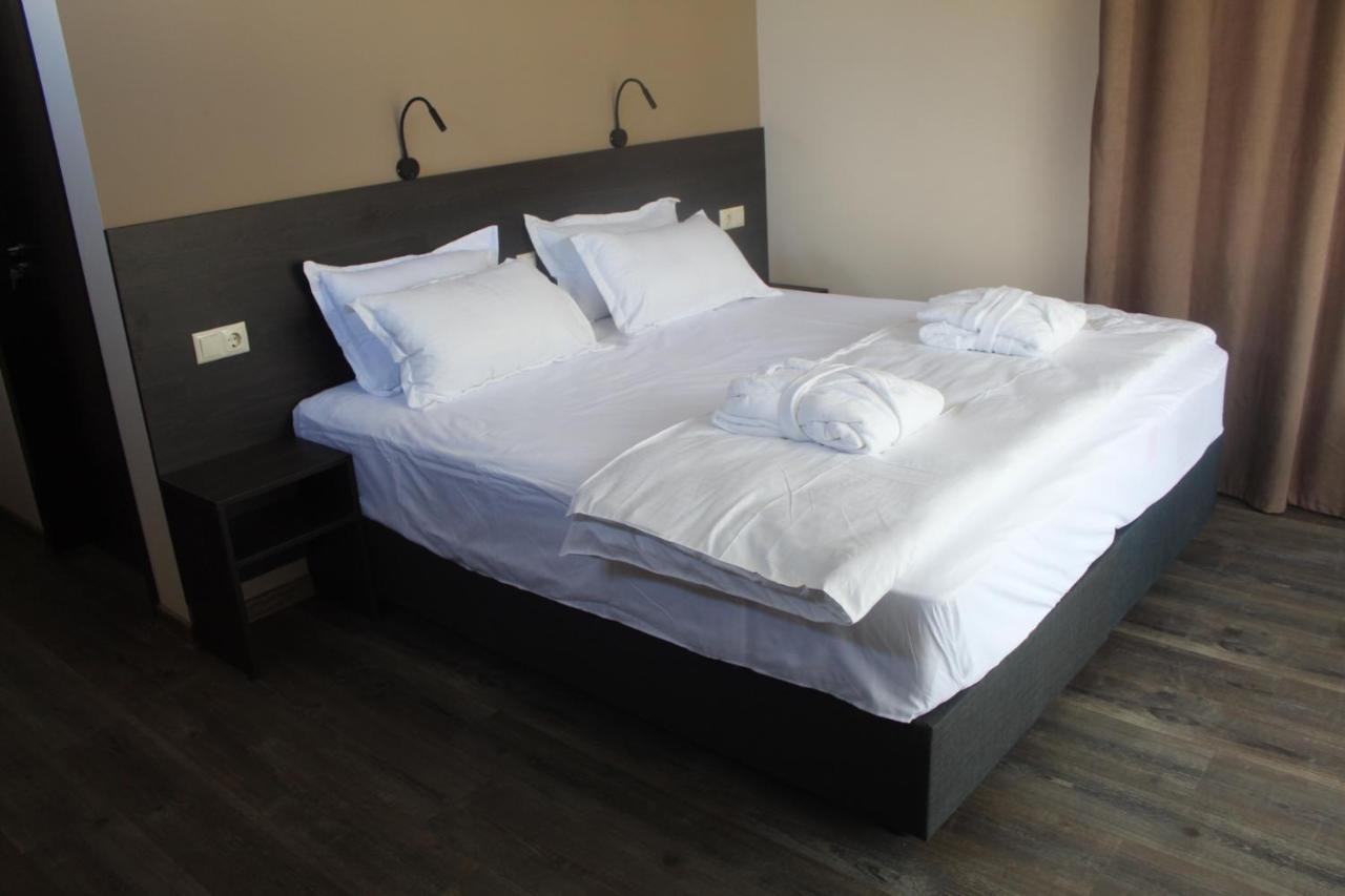 Milky Way Hotel Kazbegi Exterior photo