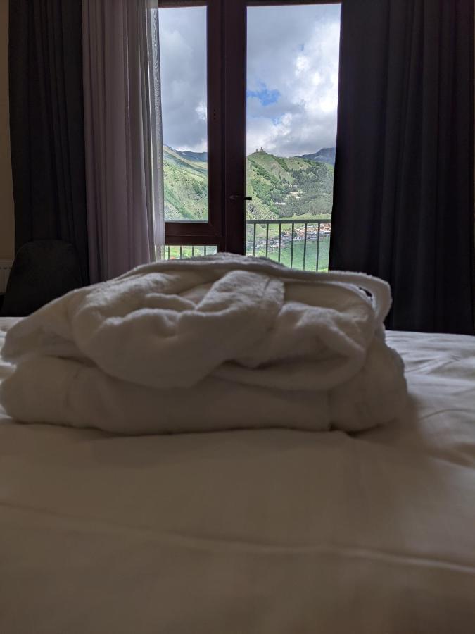 Milky Way Hotel Kazbegi Exterior photo