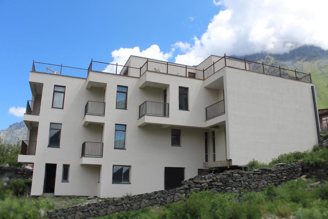 Milky Way Hotel Kazbegi Exterior photo