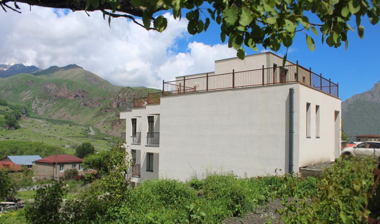 Milky Way Hotel Kazbegi Exterior photo