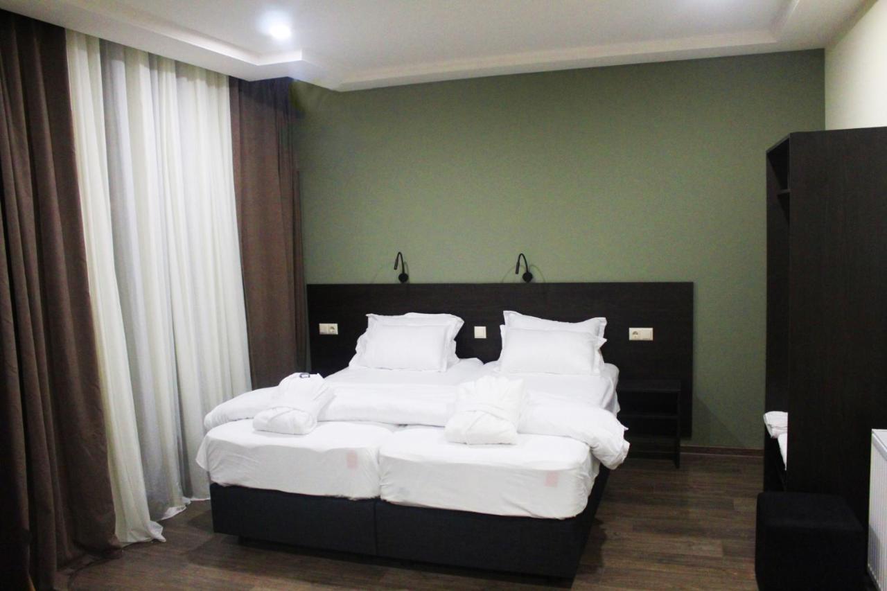 Milky Way Hotel Kazbegi Exterior photo