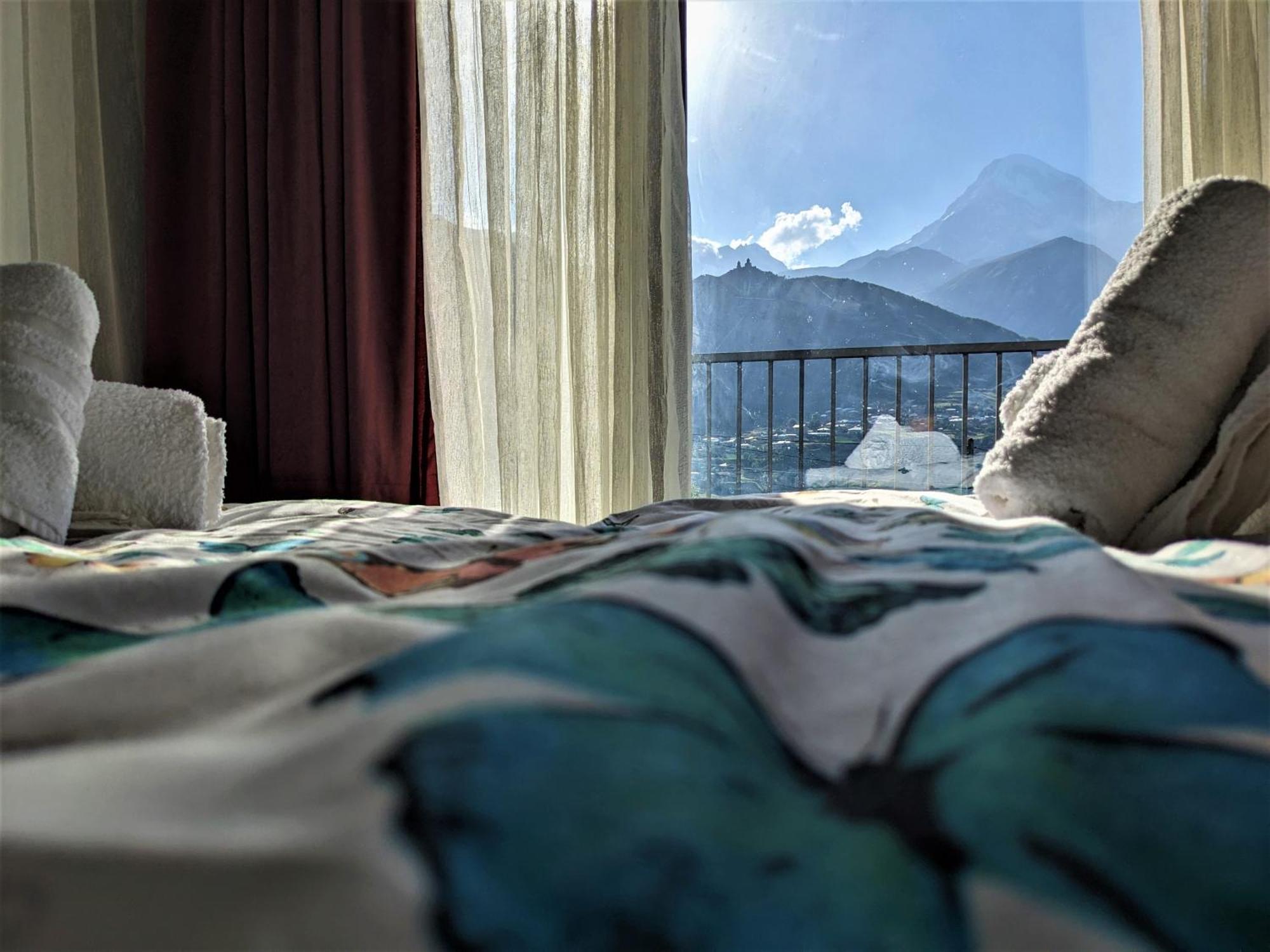 Milky Way Hotel Kazbegi Exterior photo